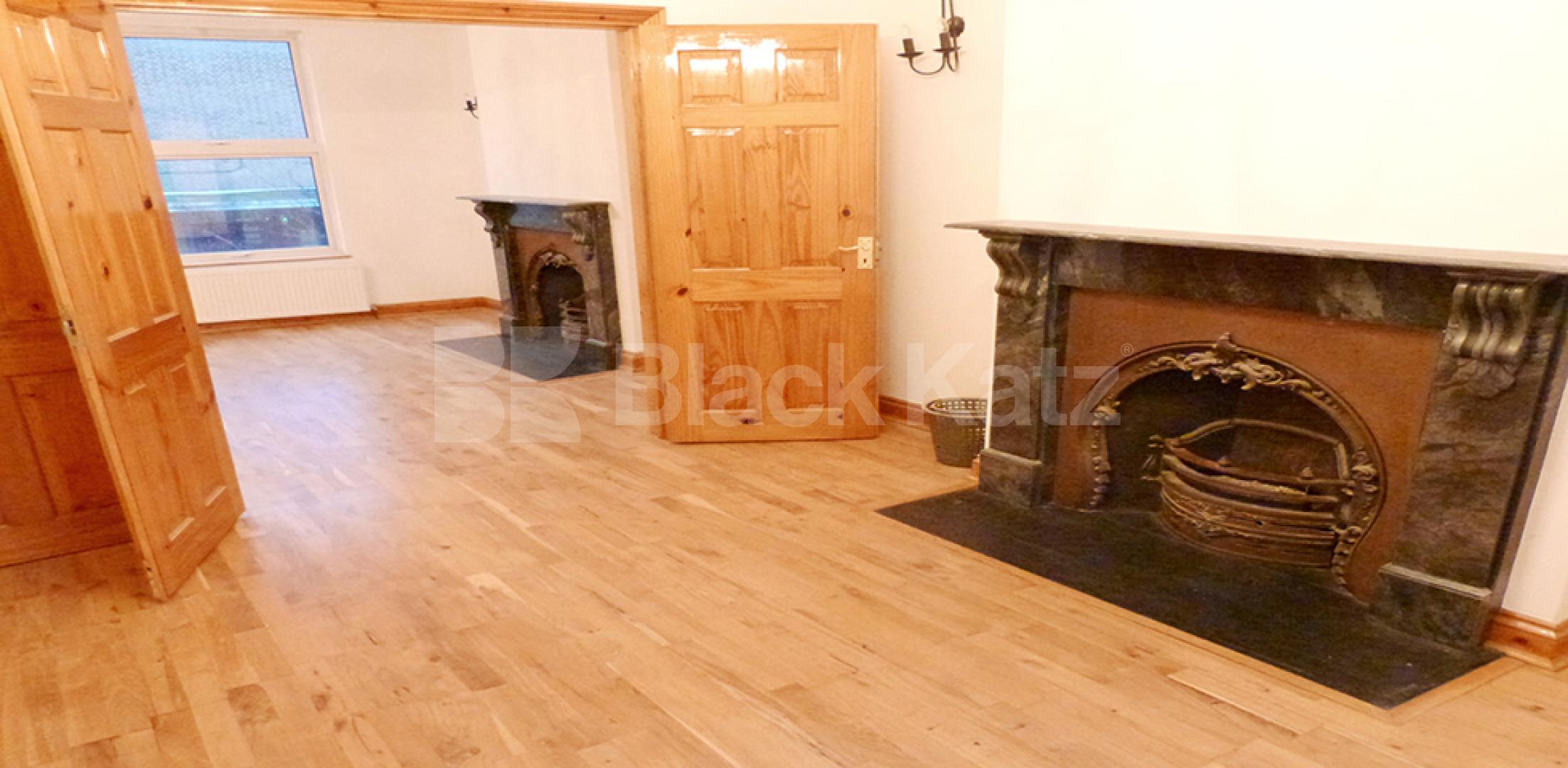 			NEW INSTRUCTION, 4 Bedroom, 1 bath, 1 reception Apartment			 Sulgrave Road, SHEPHERDS BUSH